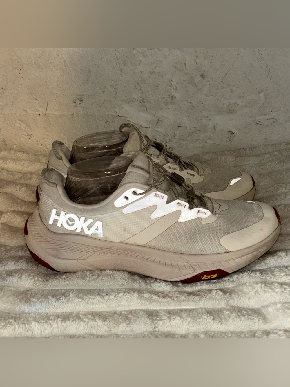 Hoka one one transport women’s ivory running shoes size 9.5